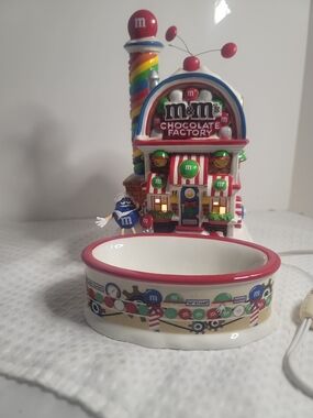 M&M's Chocolate Factory Kids Toy Night Light & Candy Bowl - Red Accents